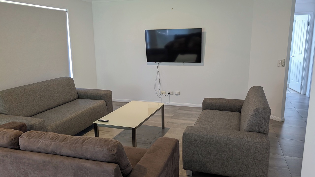 Photo of Livingroom in Oxenford
