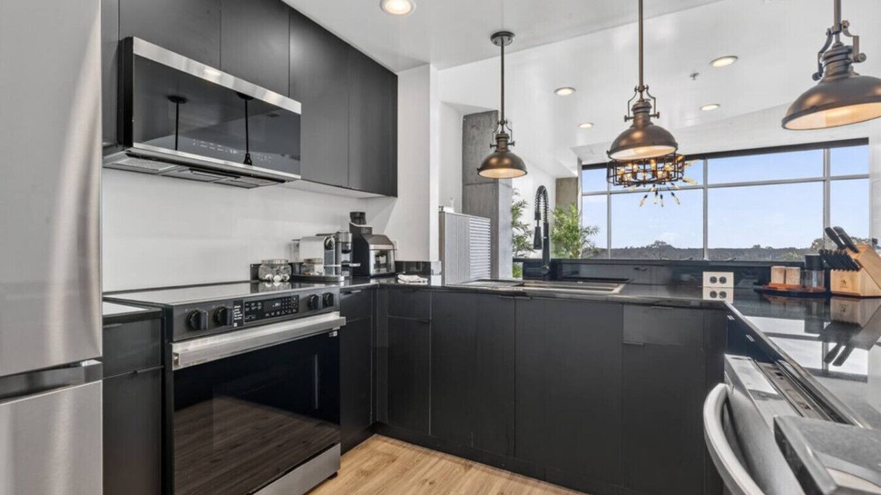 Photo of Kitchen in South Eola
