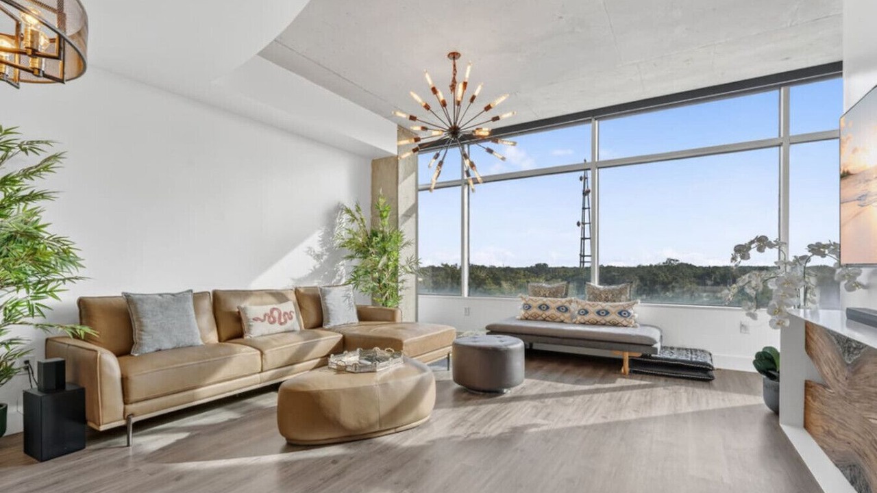 Photo of Livingroom in South Eola
