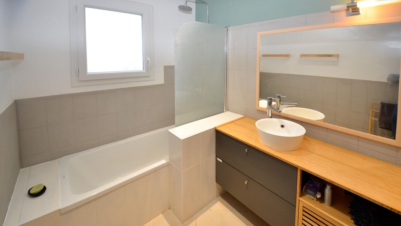 Photo of Bathroom in Besse-sur-Issole