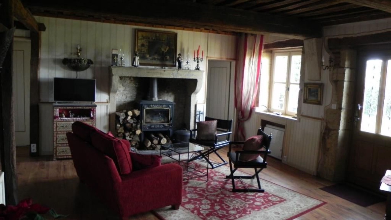 Photo of Livingroom in Bourg-le-Comte