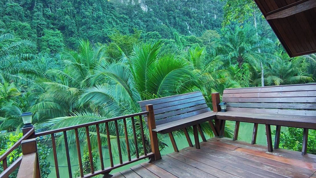 Photo of Patio Balcony in Ao Luek