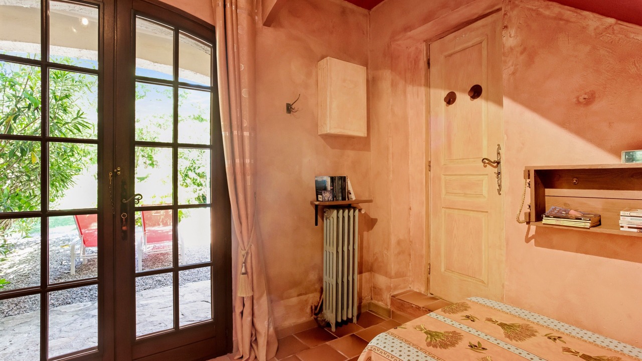 Photo of Bedroom in Trans-en-Provence