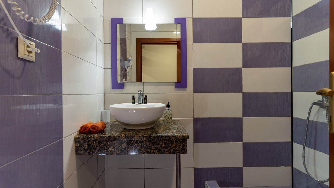 Photo of Bathroom in Alikanas