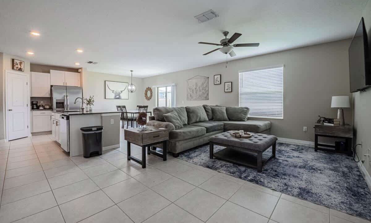 Photo of Livingroom in Fussels Corner