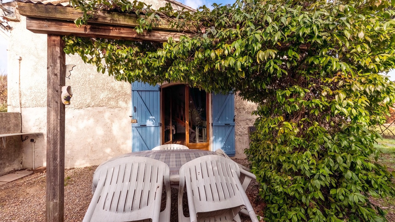 Photo of Patio Balcony in Repenti