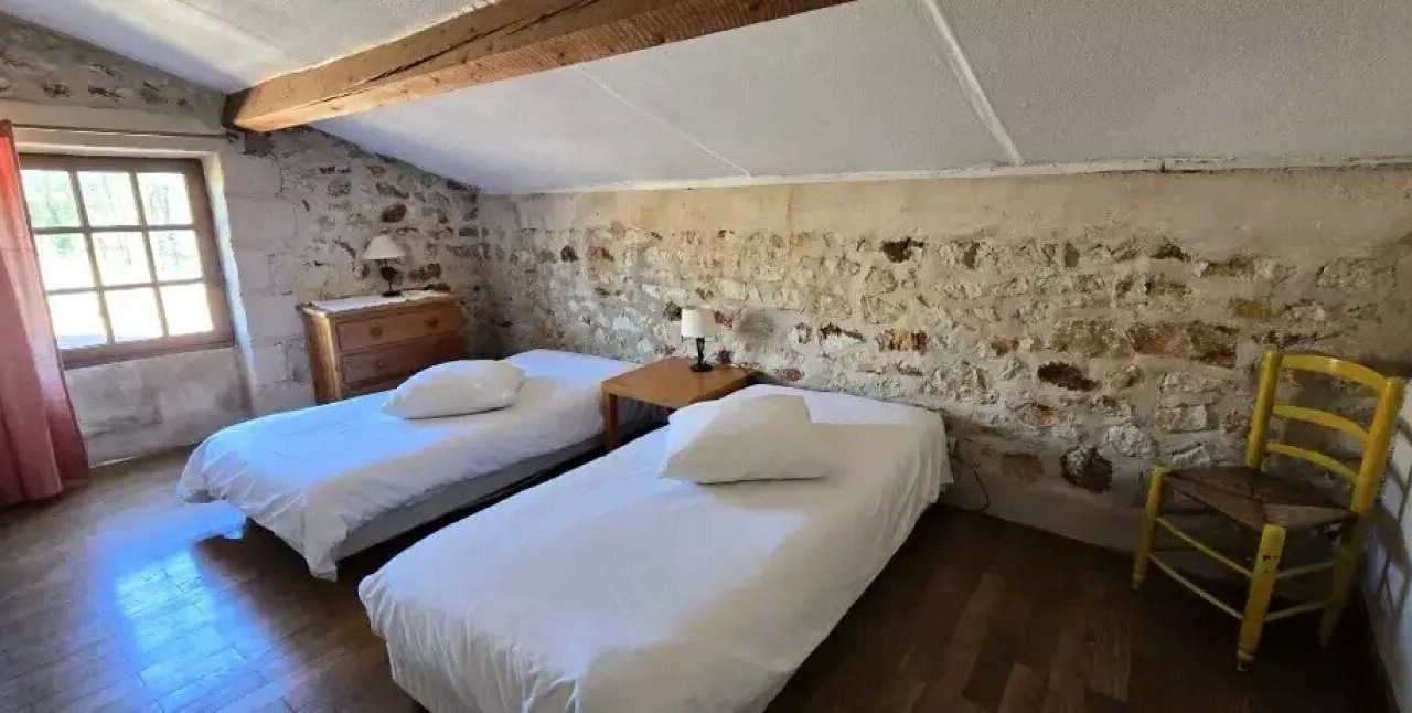 Photo of Bedroom in Saint-Laurent-du-Verdon