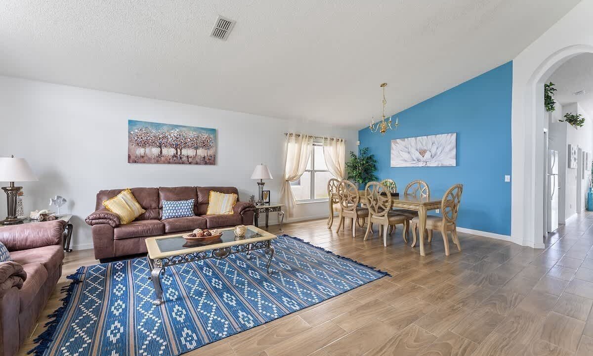 Photo of Bedroom in Seasons