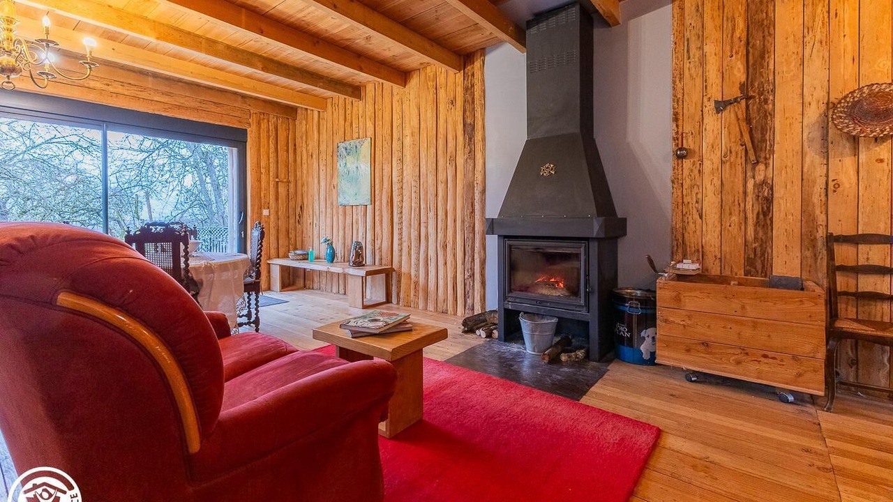 Photo of Livingroom in Orcival