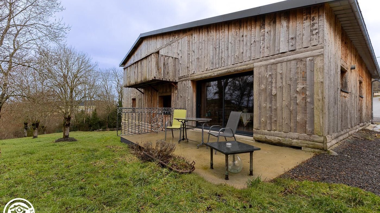 Photo of Outdoor in Orcival