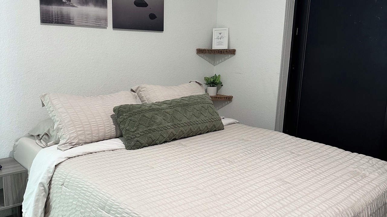 Photo of Bedroom in Florida City