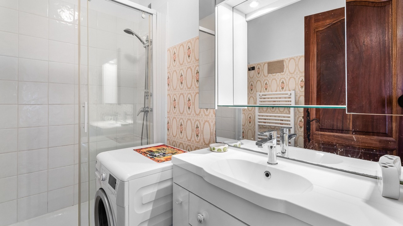Photo of Bathroom in Le Brusc