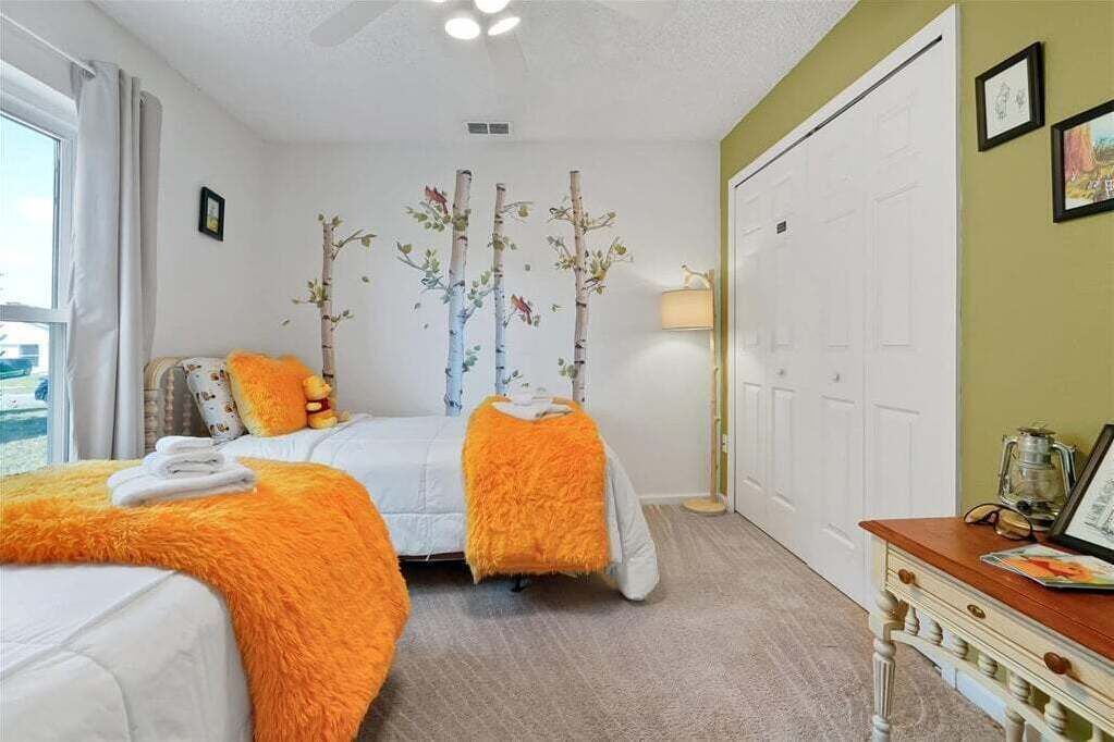 Photo of Bedroom in Crescent Lakes
