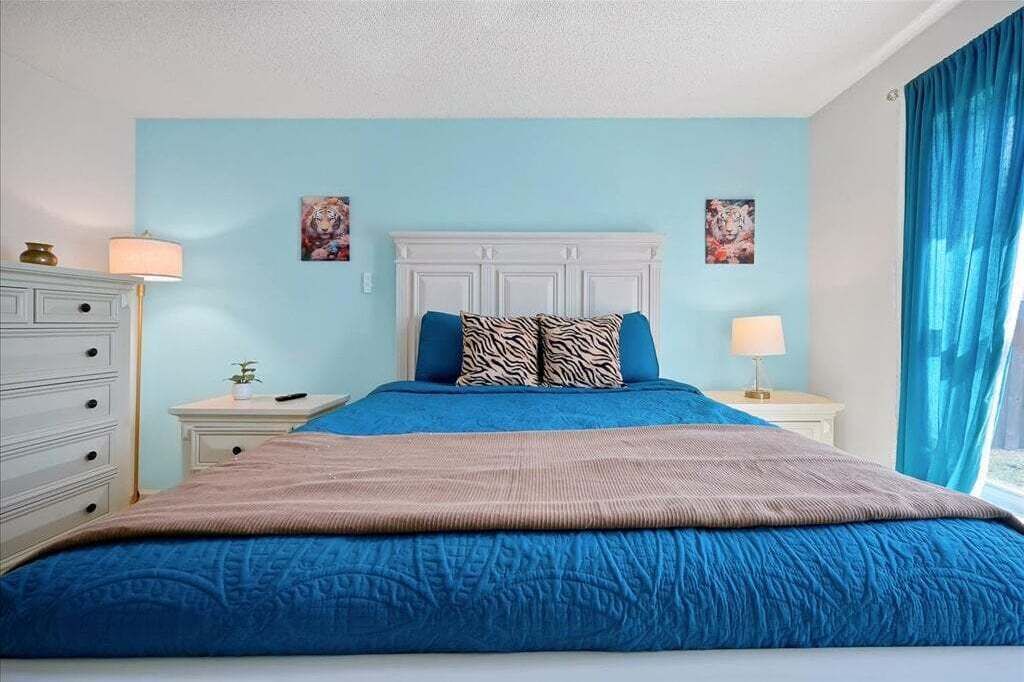 Photo of Bedroom in Crescent Lakes