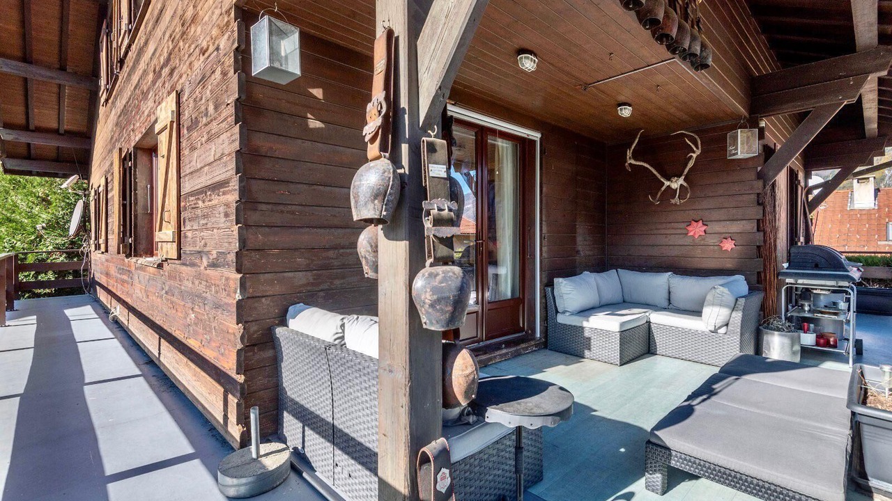 Photo of Patio Balcony in Thones