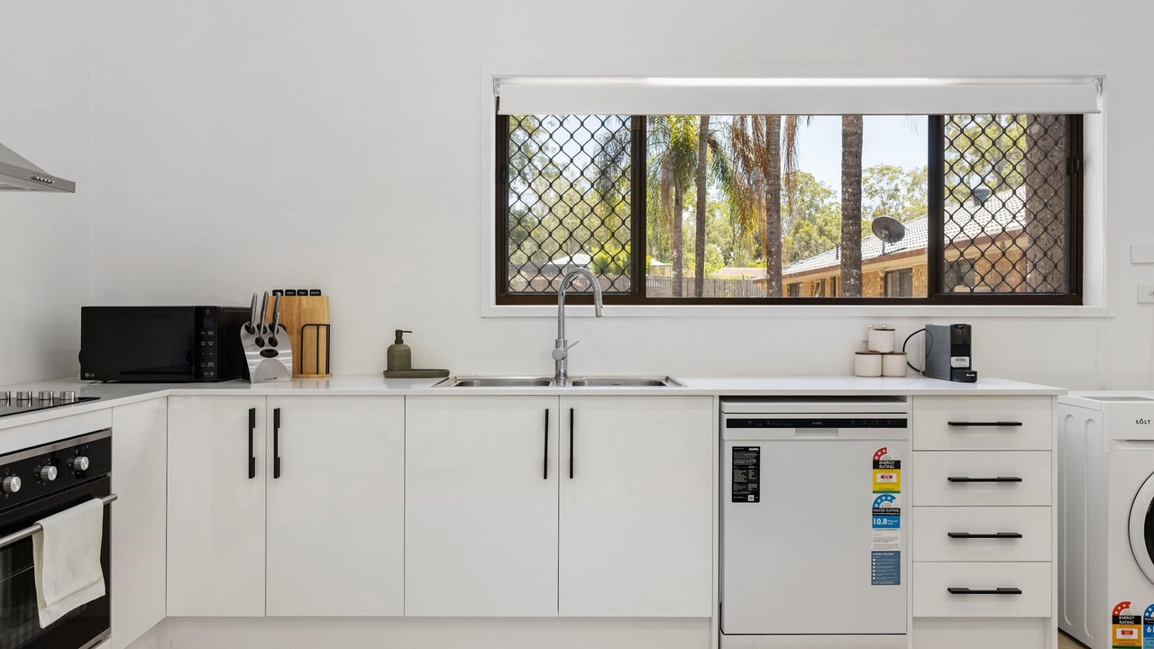 Photo of Kitchen in Helensvale
