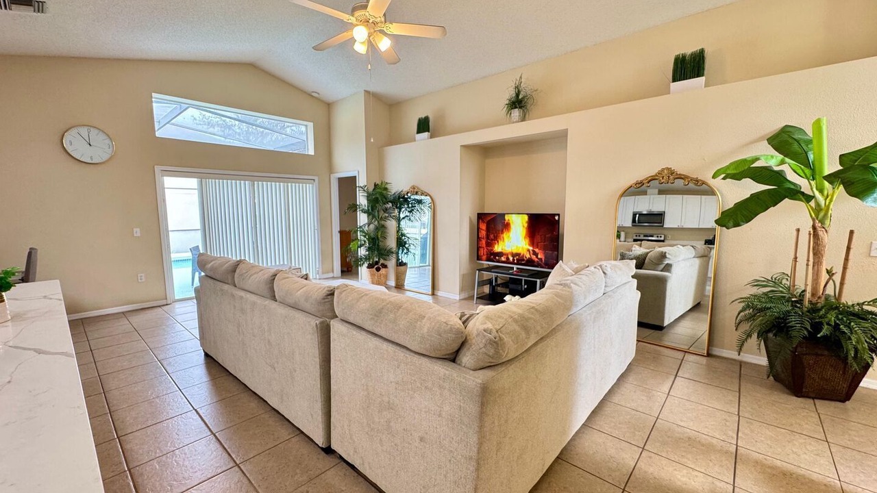 Photo of Livingroom in Lake Berkley