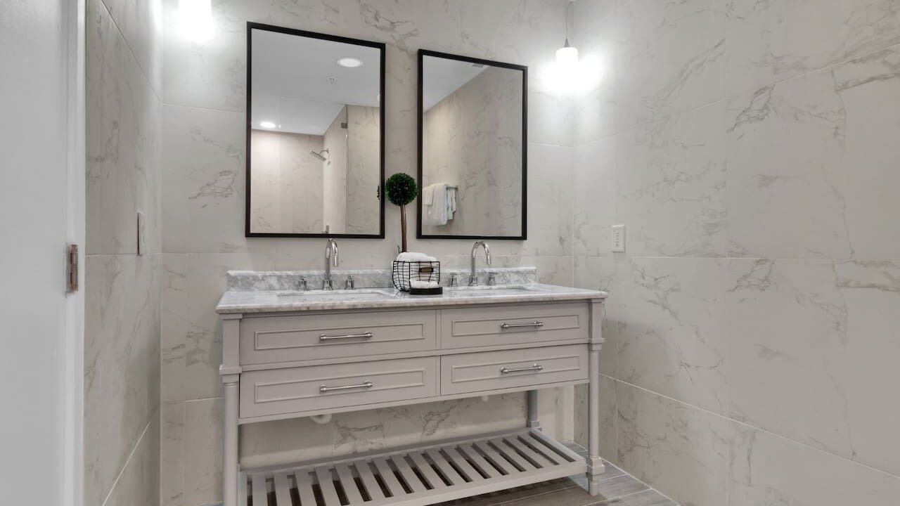 Photo of Bathroom in South Eola