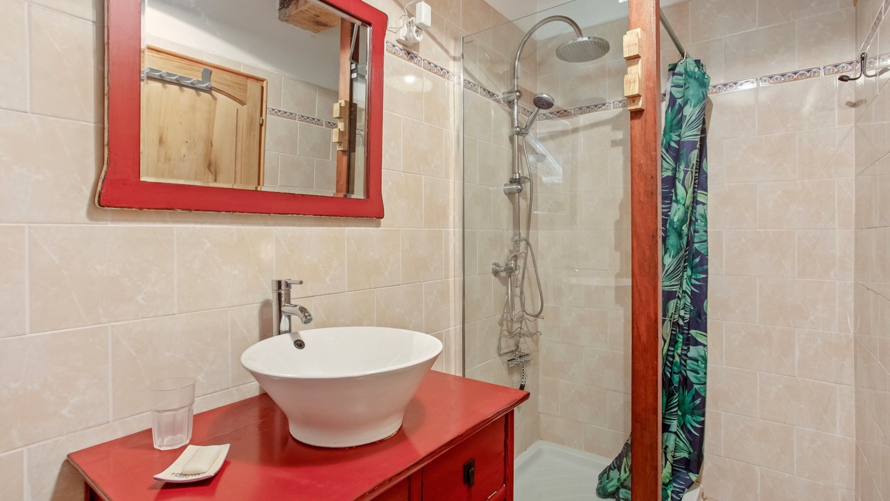 Photo of Bathroom in Carnoules