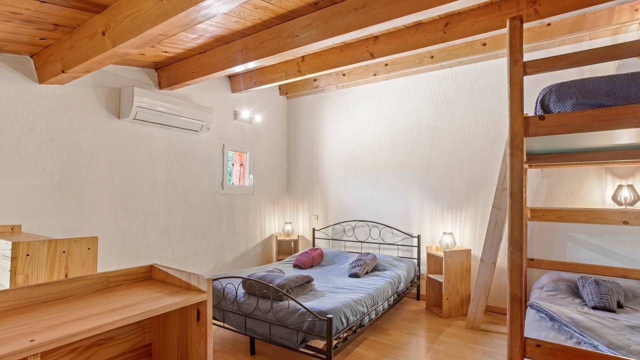 Photo of Bedroom in Carnoules