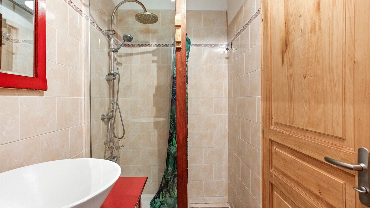 Photo of Bathroom in Carnoules