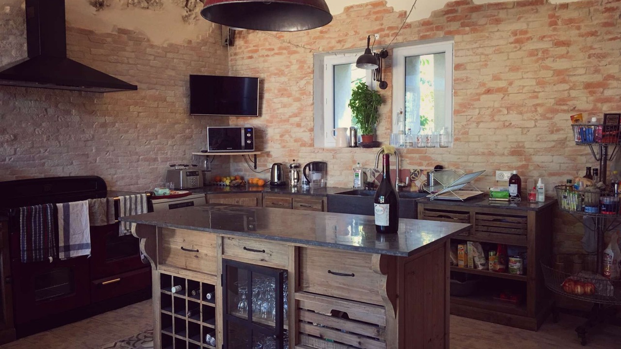 Photo of Kitchen in Velleron