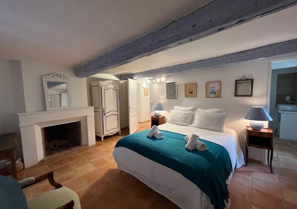 Photo of Bedroom in Neoules