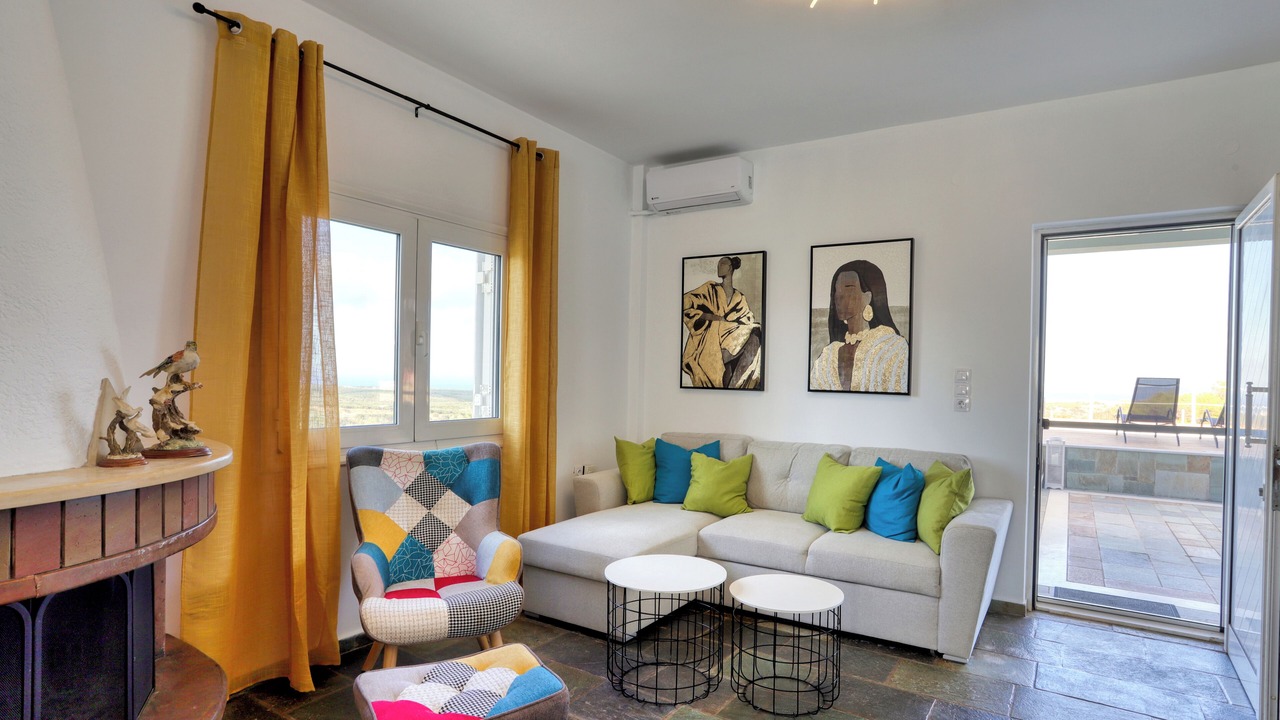 Photo of Livingroom in Sitia