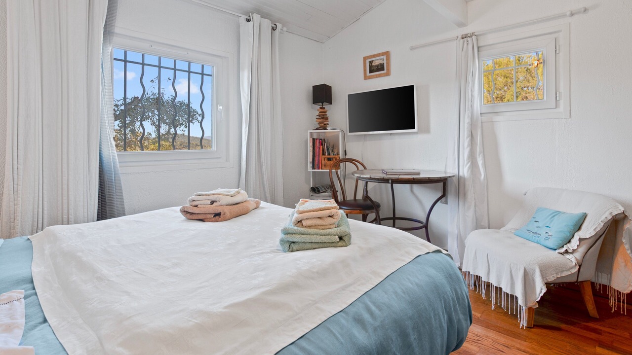 Photo of Bedroom in Pierrefeu-du-Var