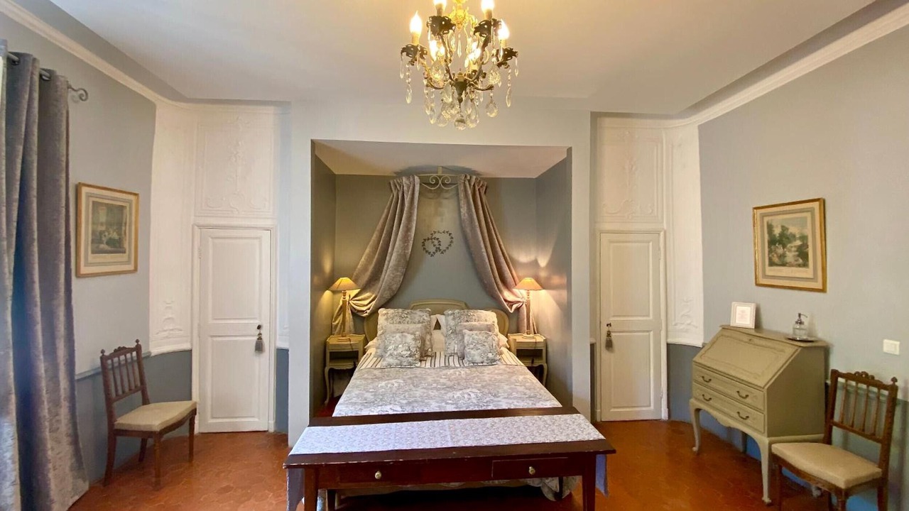 Photo of Bedroom in Gemenos