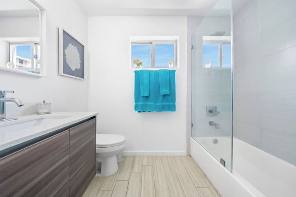Photo of Bathroom in Midtown