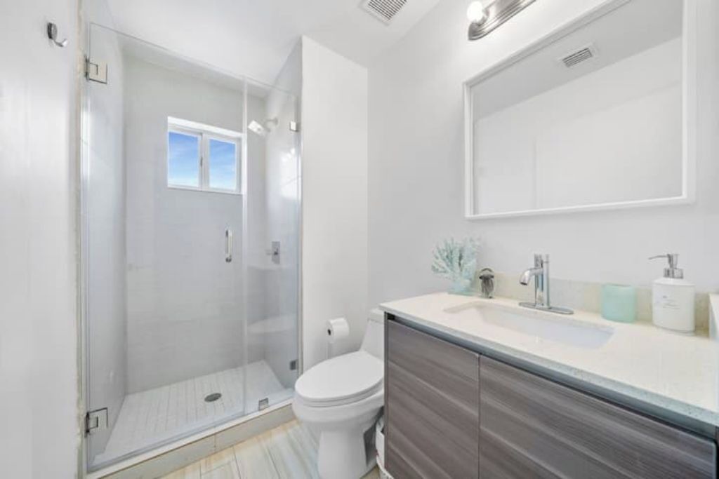 Photo of Bathroom in Midtown