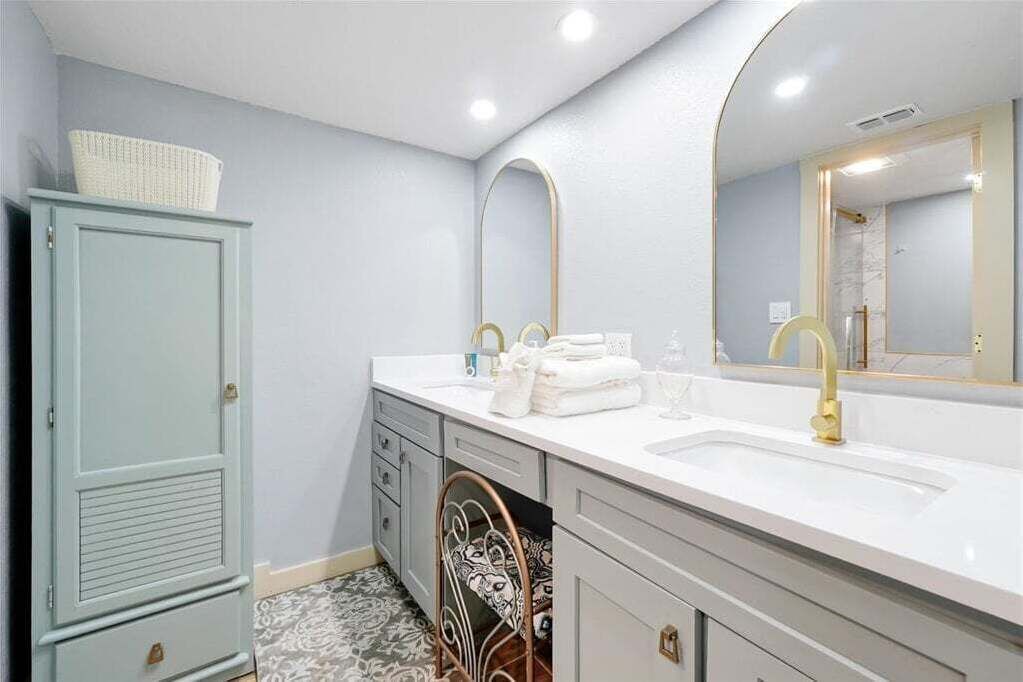 Photo of Bathroom in Haines City