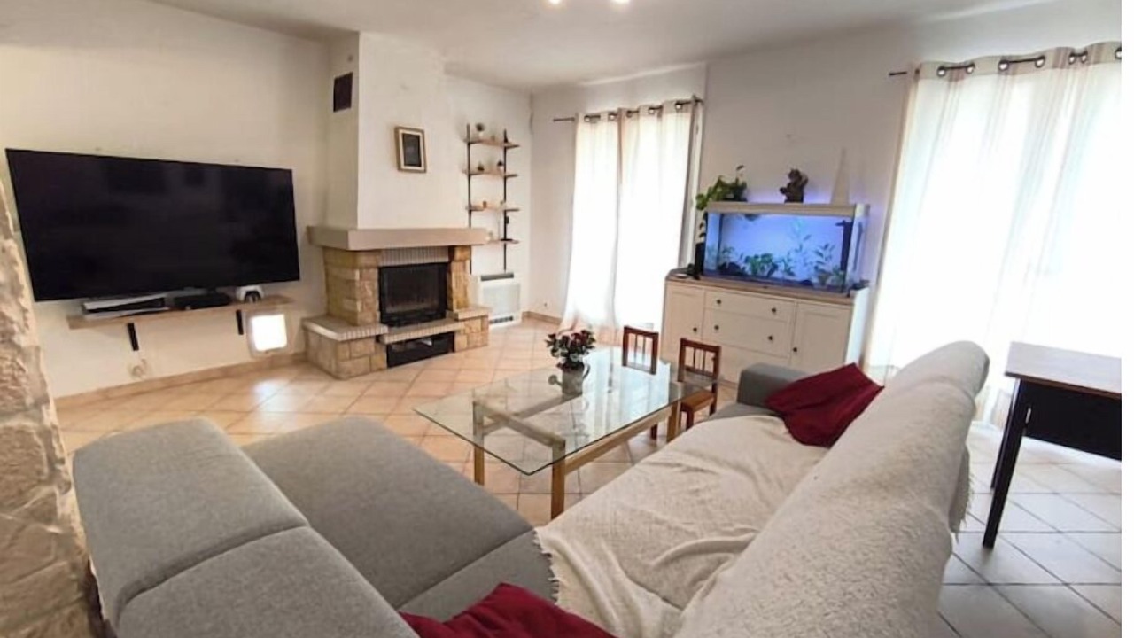 Photo of Livingroom in Cabasse