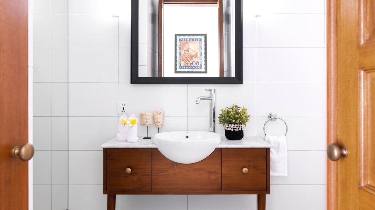 Photo of Bathroom in Petitenget