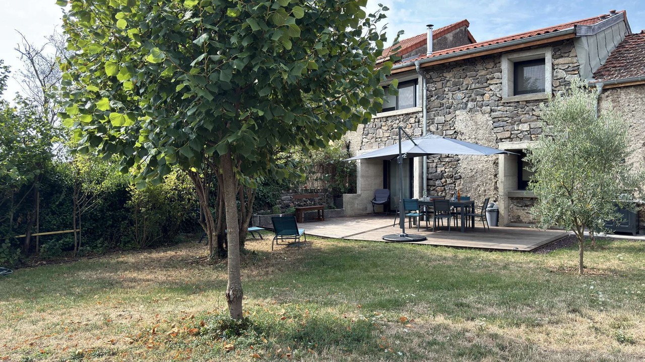Photo of Outdoor in Volvic