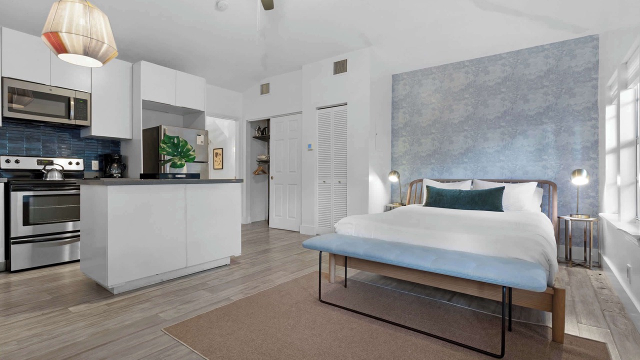 Photo of Bedroom in Midtown