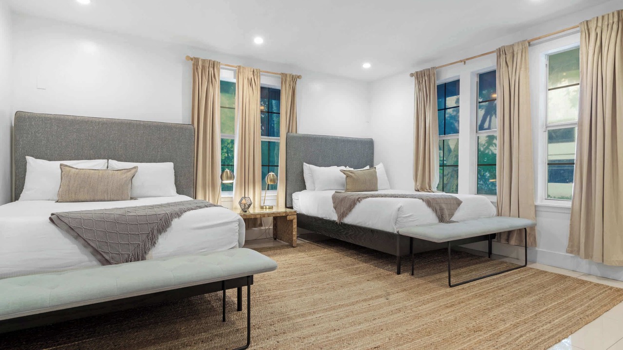 Photo of Bedroom in Midtown