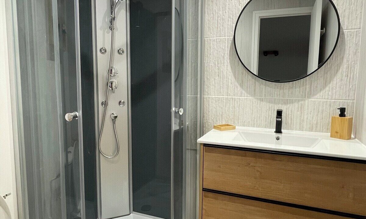 Photo of Bathroom in Paray-le-Monial