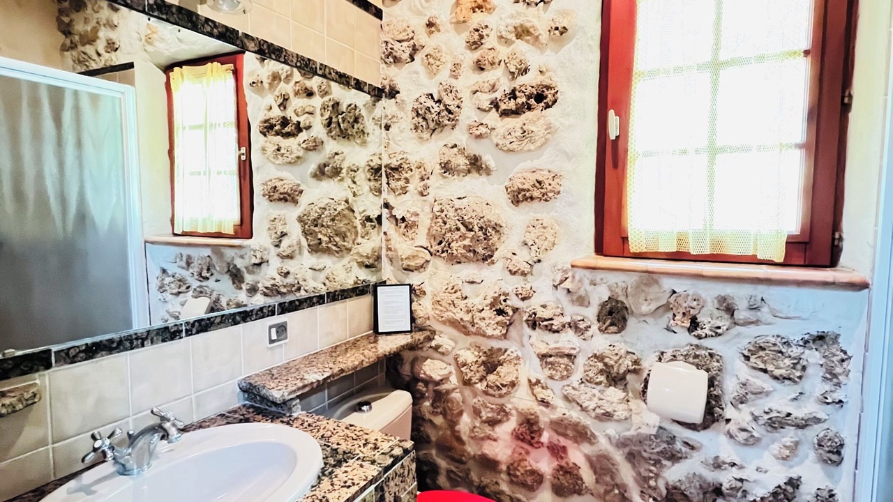 Photo of Bathroom in Trans-en-Provence