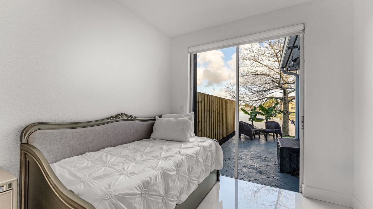 Photo of Bedroom in Tamiami