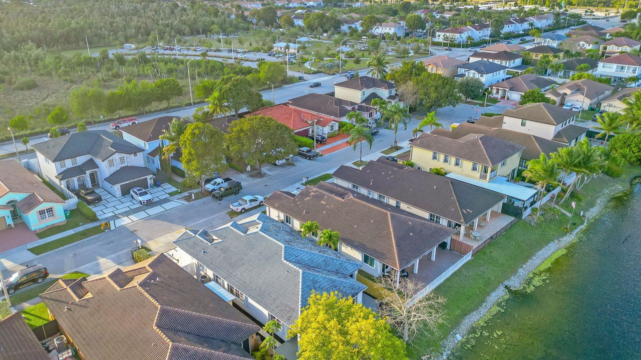 Photo of Outdoor in Tamiami