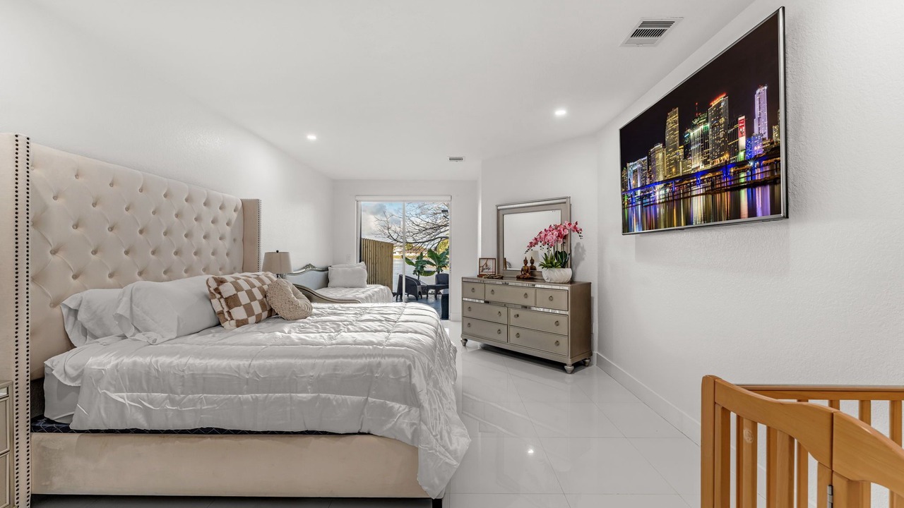 Photo of Bedroom in Tamiami