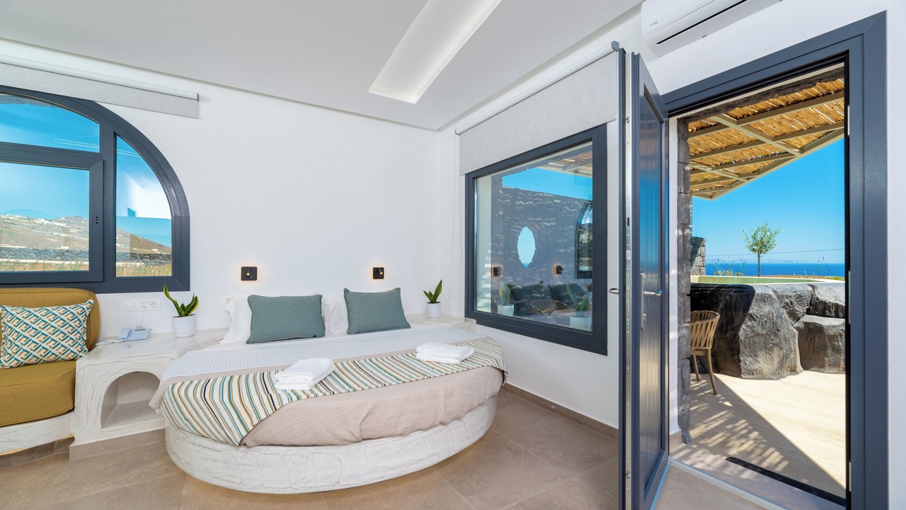 Photo of Bedroom in Vourvoulos