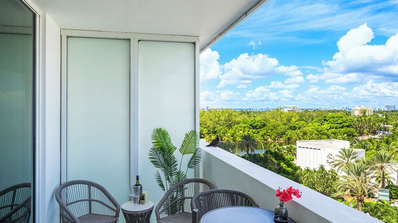 Photo of Outdoor in Mid Beach
