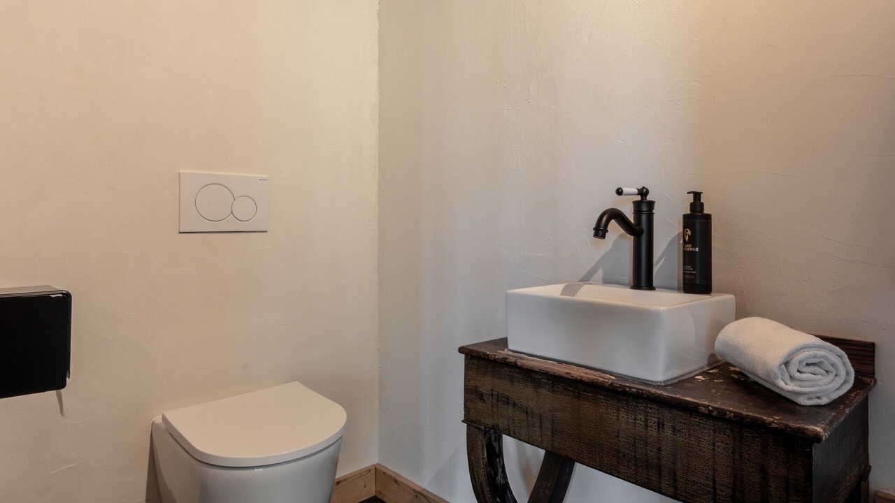 Photo of Bathroom in Cordon
