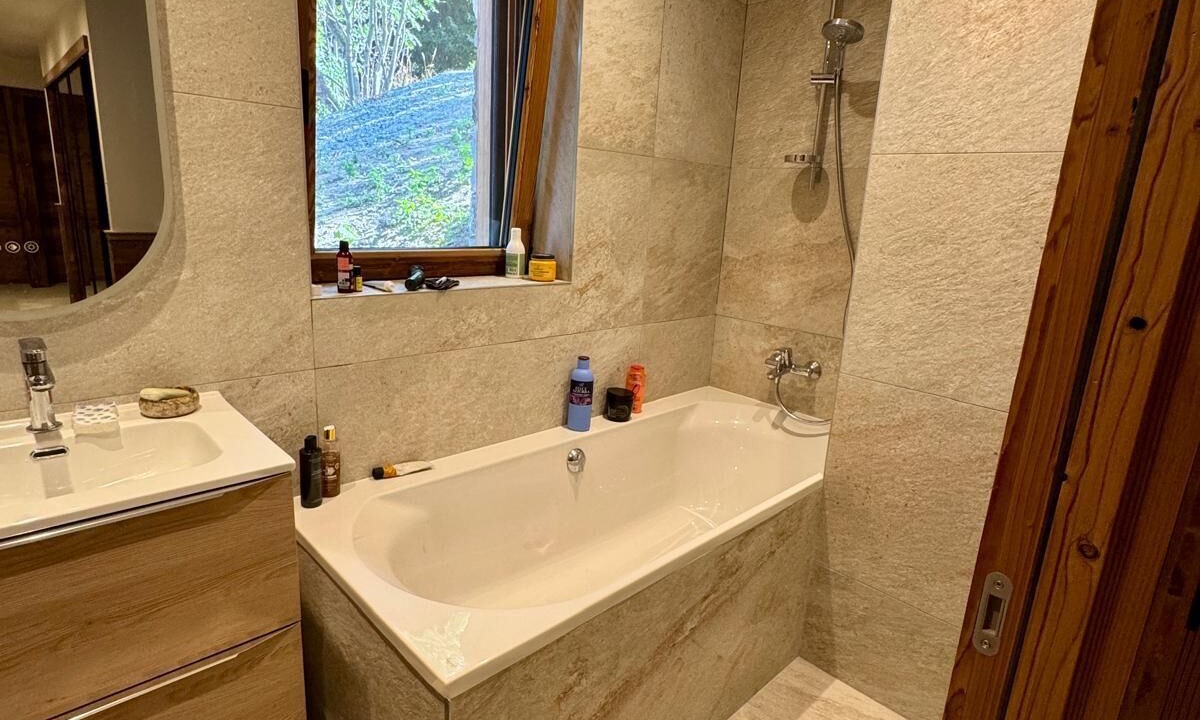 Photo of Bathroom in Montvalezan