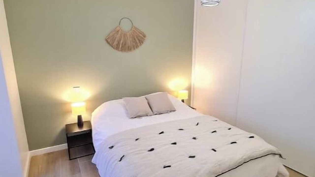 Photo of Bedroom in Taulignan