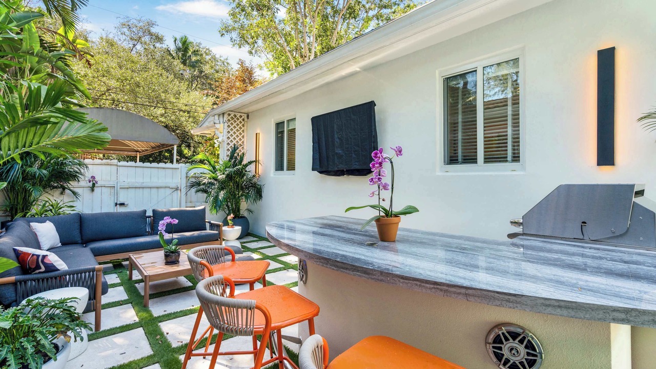 Photo of Outdoor in Southwest Coconut Grove