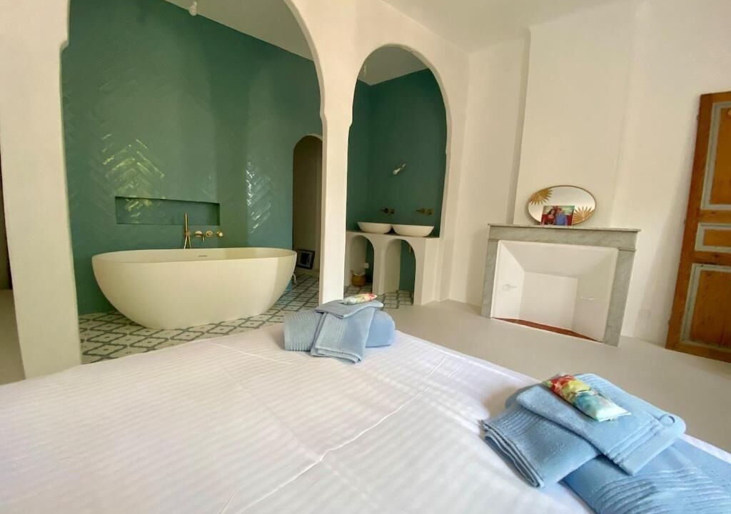 Photo of Bedroom in Saint-Cyr-sur-Mer